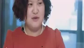 娱乐吃瓜女配音,揭秘吃瓜女配音背后的故事