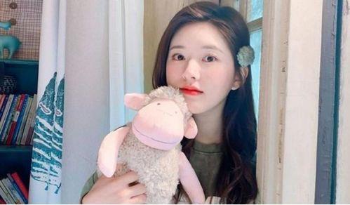 娱乐圈吃瓜直播间赵露思,娱乐圈吃瓜直播间里的新晋女神