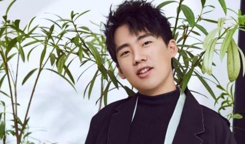 吃瓜娱乐郭麒麟